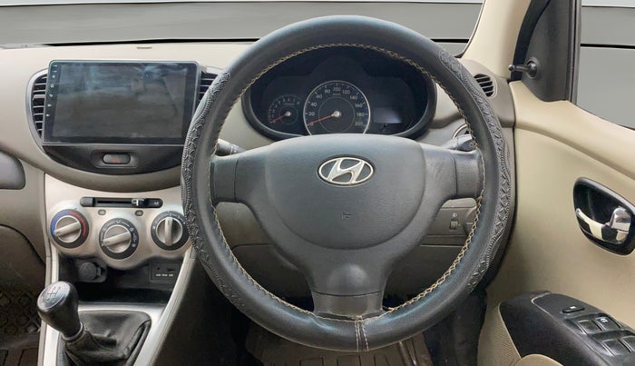2014 Hyundai i10 SPORTZ 1.1, Petrol, Manual, 61,280 km, Steering Wheel Close Up