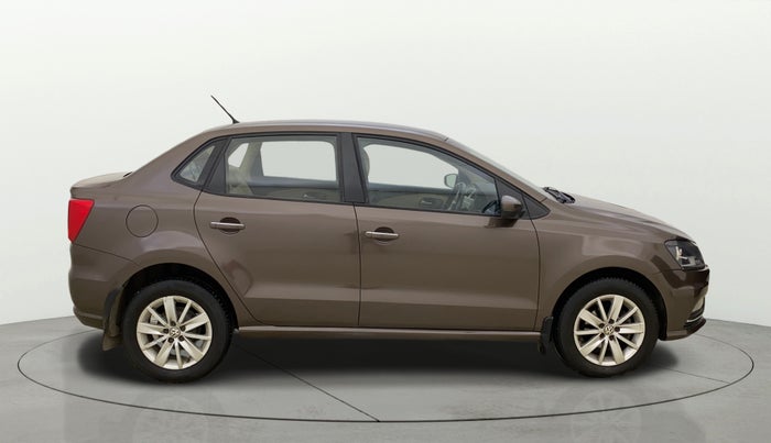 2016 Volkswagen Ameo HIGHLINE DSG 1.5 DIESEL , Diesel, Automatic, 1,06,980 km, Right Side View