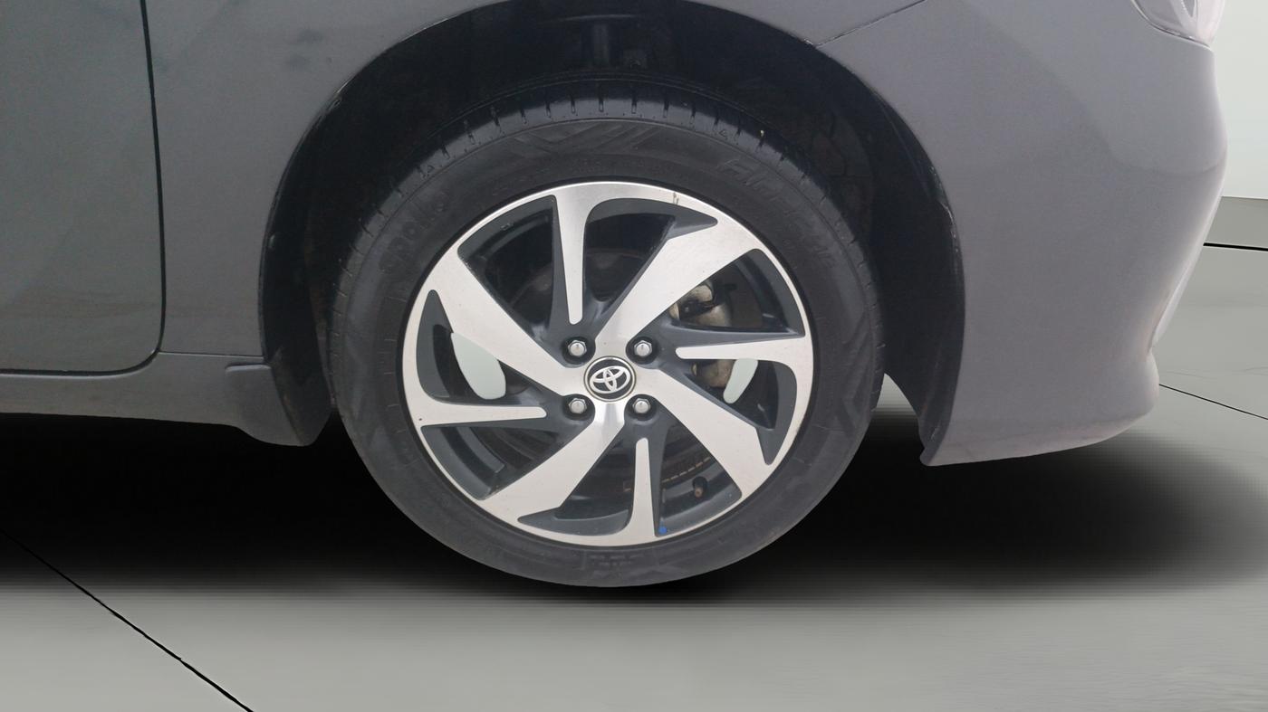 2024 Toyota Glanza G, Petrol, Manual, 34,703 km, Right Front Wheel