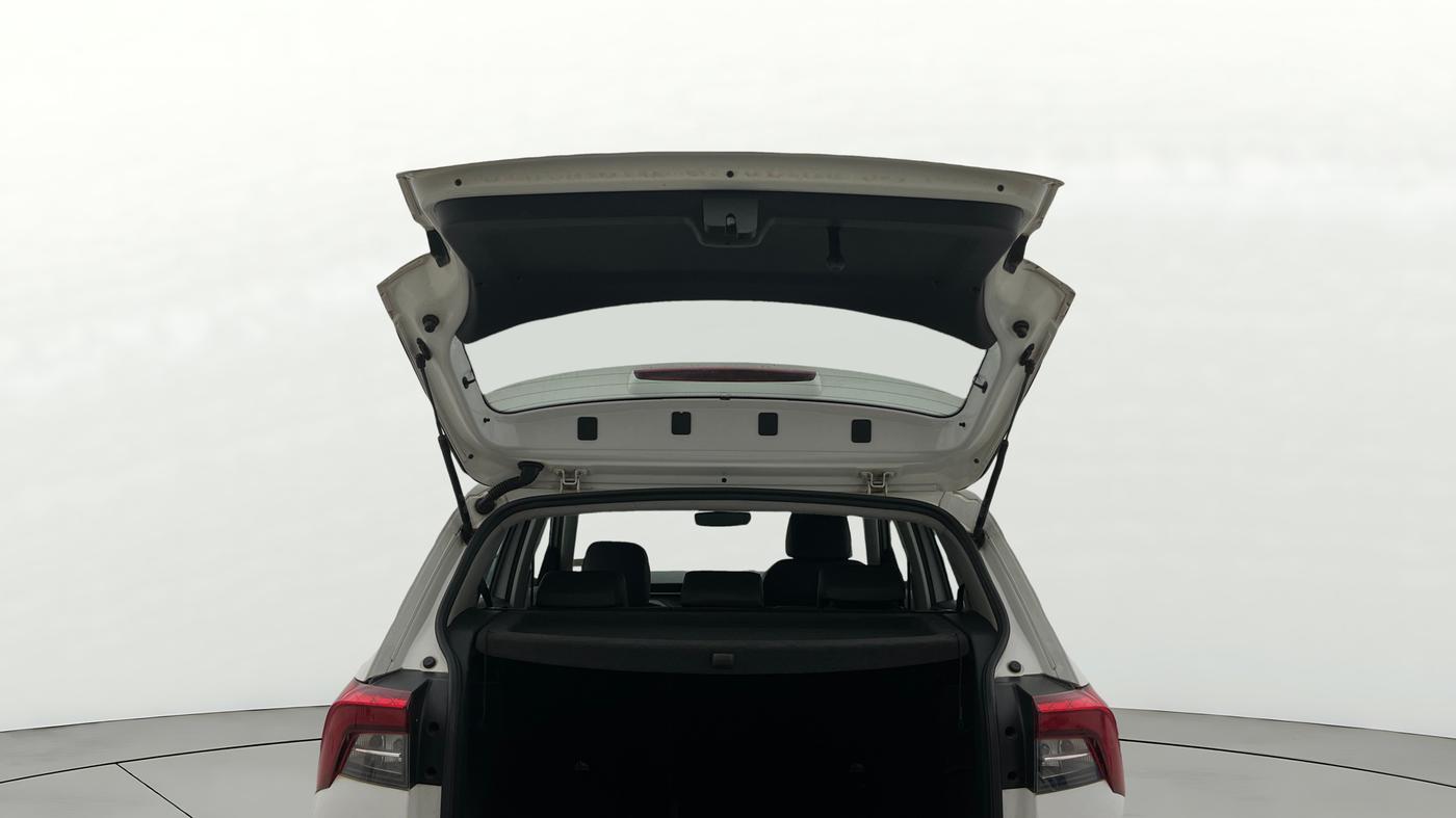 2021 Skoda KUSHAQ STYLE 1.0L TSI AT, Petrol, Automatic, 48,746 km, Boot Door Open