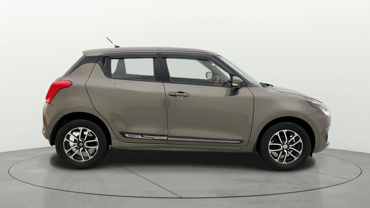 2018 Maruti Swift ZXI PLUS, Petrol, Manual, 1,12,825 km, Right Side View