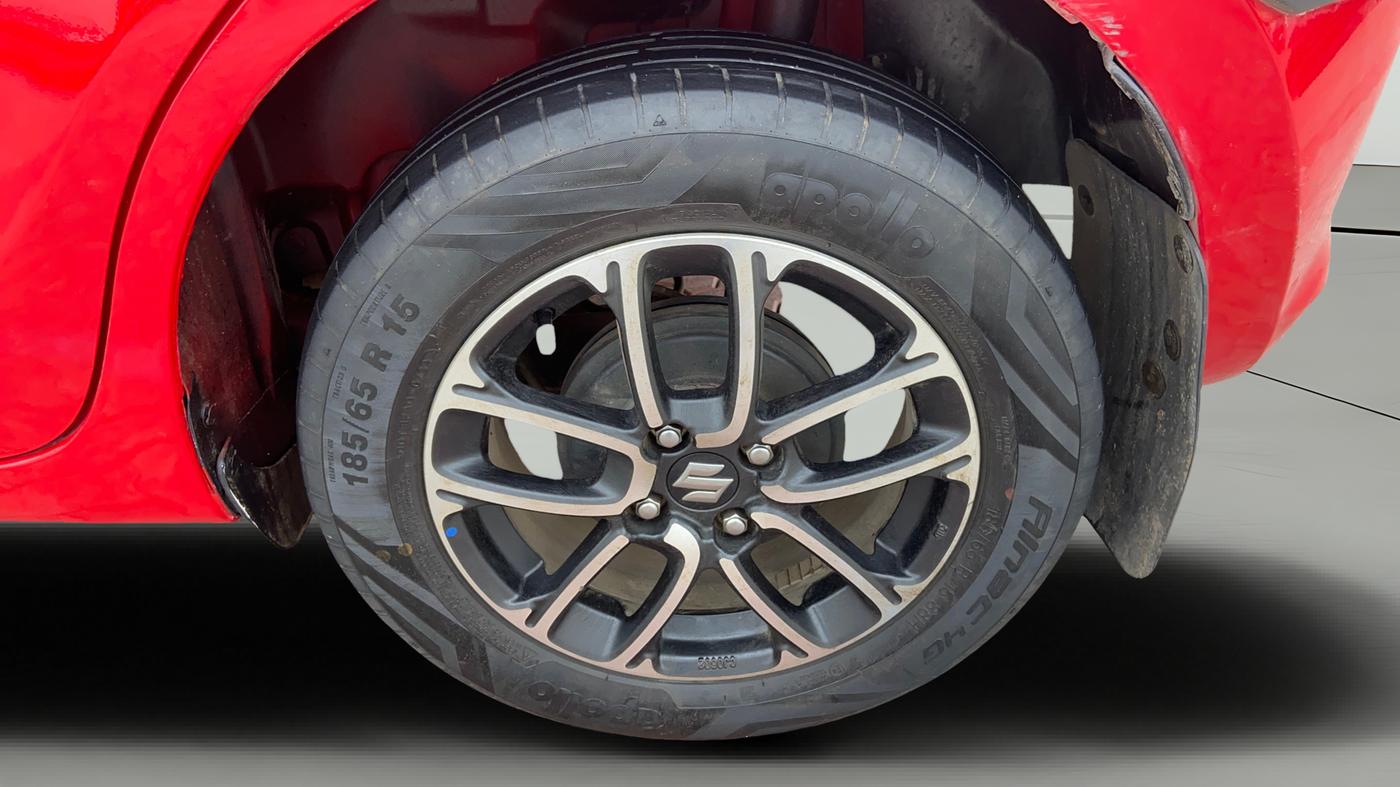 2022 Maruti Swift ZXI PLUS DUAL TONE, Petrol, Manual, 35,482 km, Left Rear Wheel