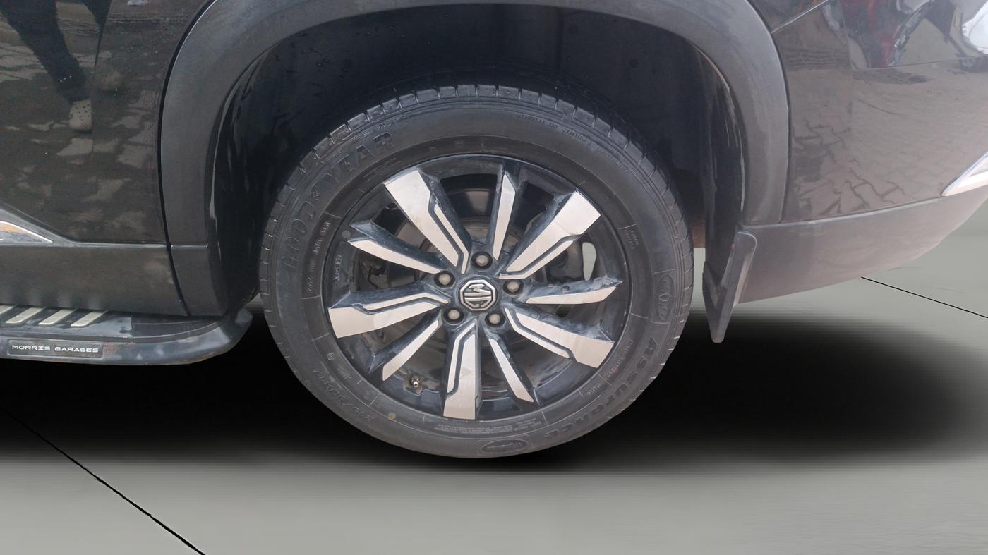 2020 MG HECTOR PLUS SHARP 1.5 PETROL TURBO DCT 6-STR, Petrol, Automatic, 41,658 km, Left Rear Wheel