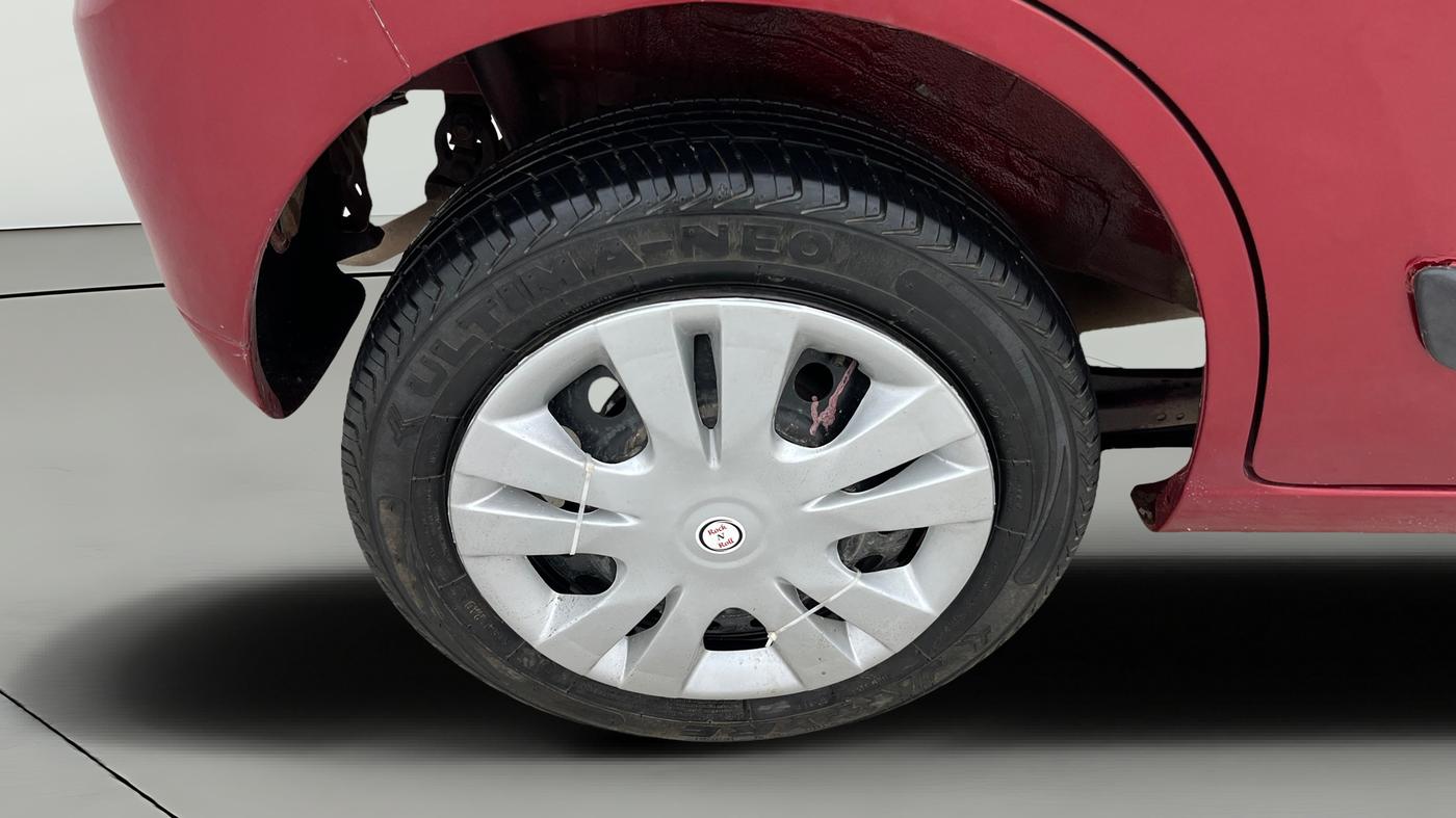 2013 Maruti Wagon R 1.0 VXI, Petrol, Manual, 59,268 km, Right Rear Wheel
