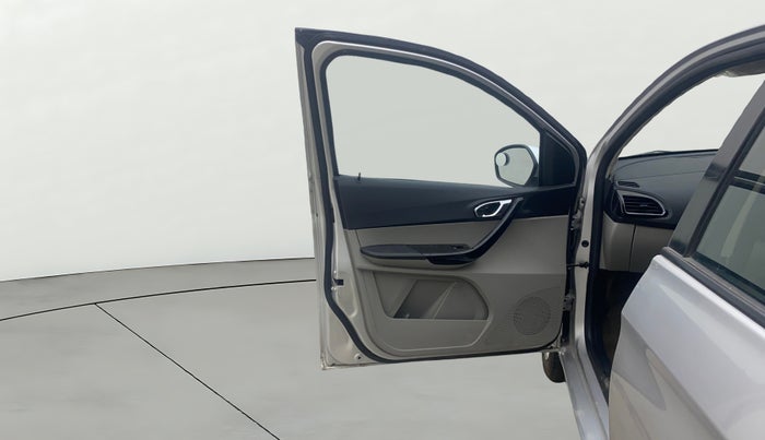 2016 Tata Tiago XZ PETROL, Petrol, Manual, 66,618 km, LHS Front Door