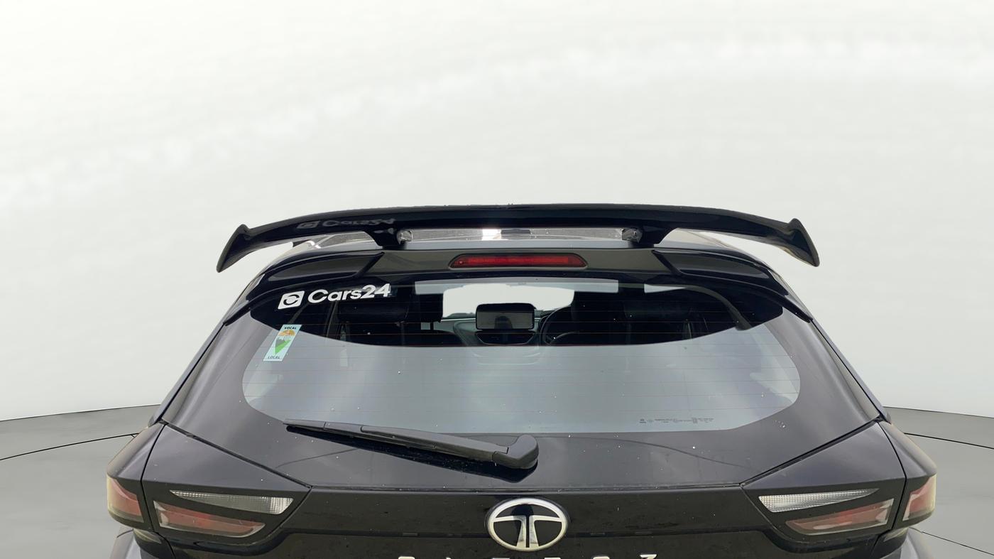 2024 Tata ALTROZ XZA Lux, Petrol, Automatic, 17,688 km, Rear Windshield