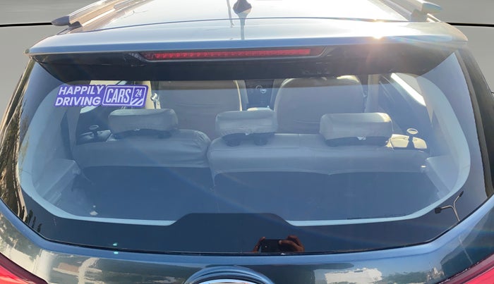 2020 Mahindra XUV300 W6 1.2 PETROL, Petrol, Manual, 95,633 km, Rear Windshield