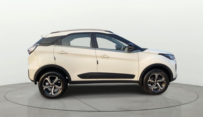 2021 Tata NEXON XZA PLUS SUNROOF PETROL, Petrol, Automatic, 70,641 km, Right Side View