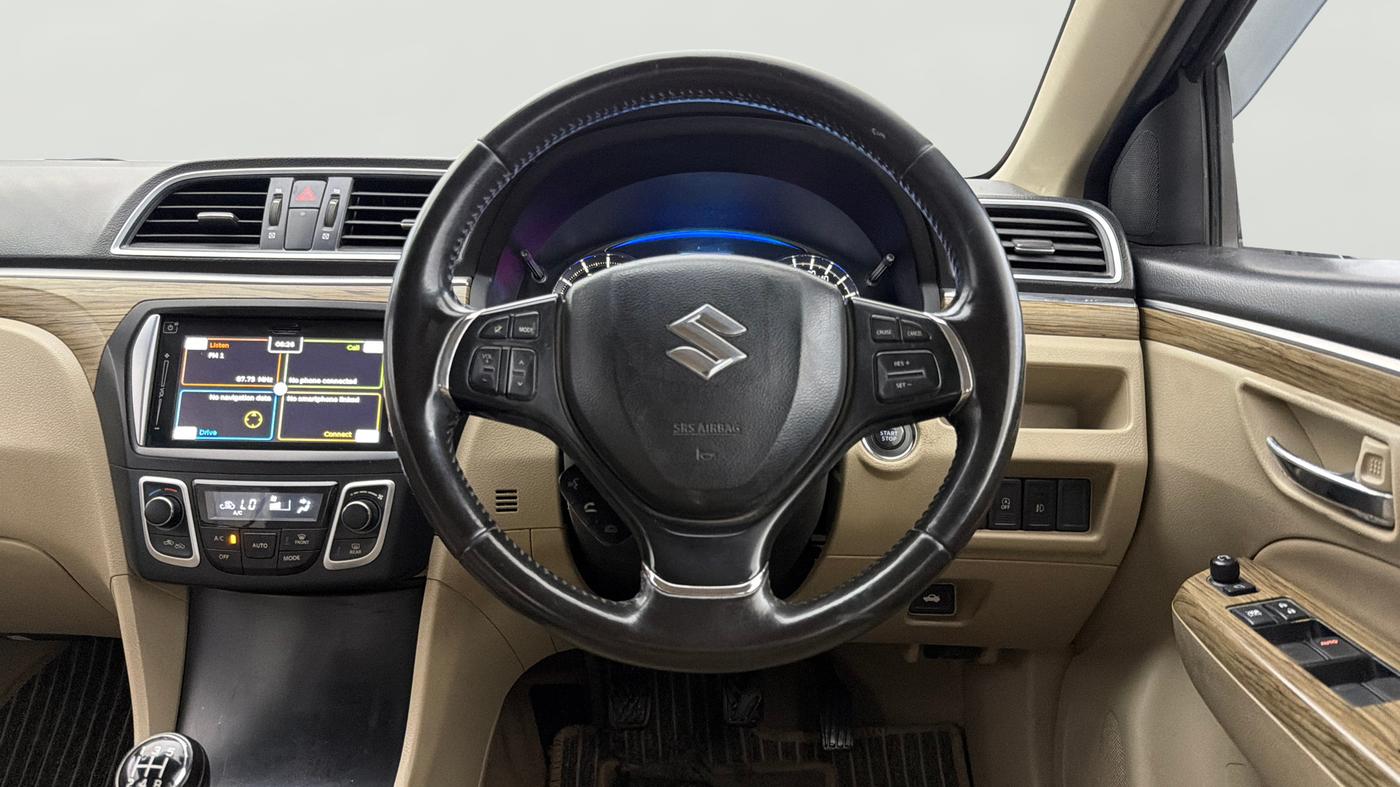 2019 Maruti Ciaz ALPHA 1.5 SHVS PETROL, Petrol, Manual, 1,05,643 km, Steering Wheel Close Up