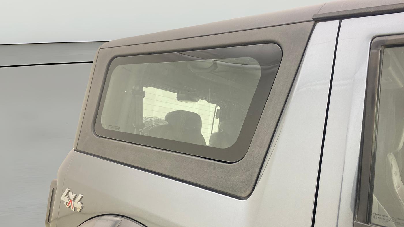 2021 Mahindra Thar LX PETROL HT 4WD AT, Petrol, Automatic, 33,928 km, RHS Rear Door