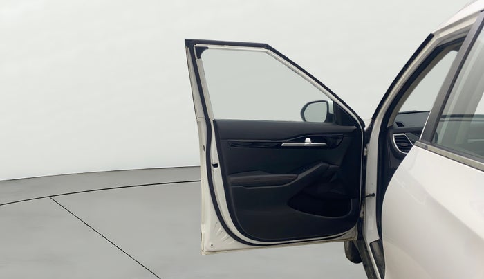 2020 KIA SELTOS GTK 1.4 PETROL, Petrol, Manual, 28,016 km, LHS Front Door