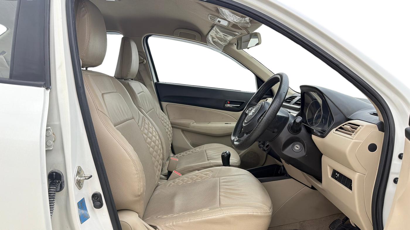 2022 Maruti Dzire VXI CNG, CNG, Manual, 56,329 km, Right Side Front Door Cabin