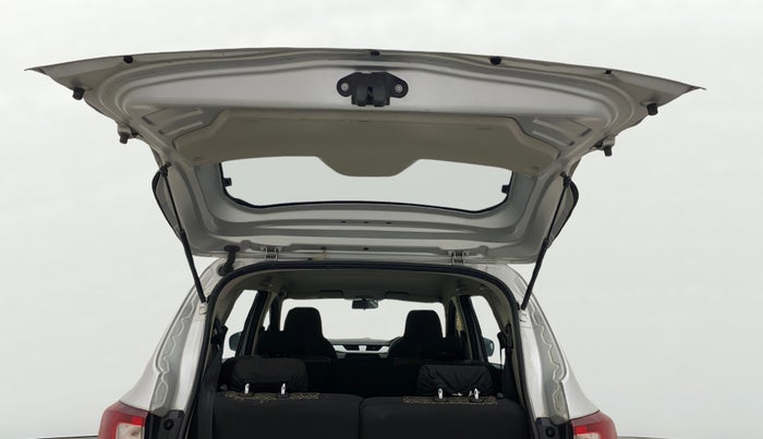 2020 Renault TRIBER RXZ, Petrol, Manual, 75,385 km, Boot Door Open