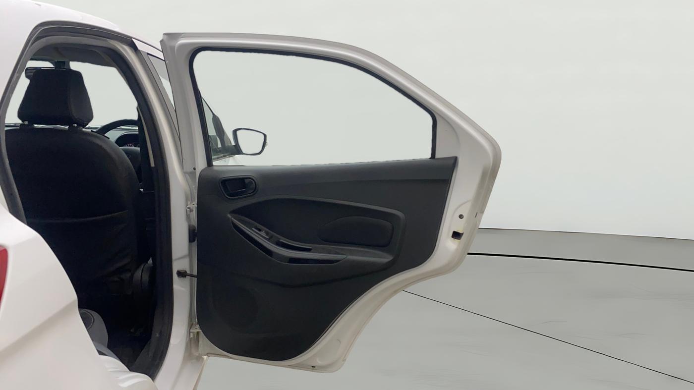 2019 Ford New Figo TITANIUM 1.2 PETROL MT, Petrol, Manual, 43,692 km, RHS Rear Door