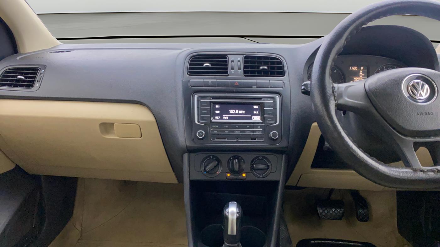 2017 Volkswagen Ameo COMFORTLINE 1.5 AT, Diesel, Automatic, 1,48,561 km, Air Conditioner