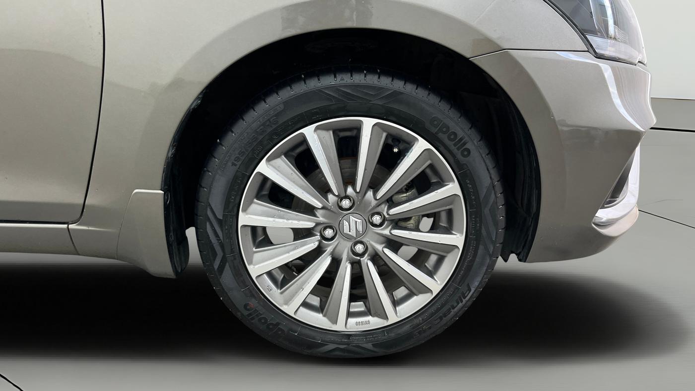 2020 Maruti Ciaz ALPHA 1.5 SHVS PETROL, Petrol, Manual, 34,489 km, Right Front Wheel