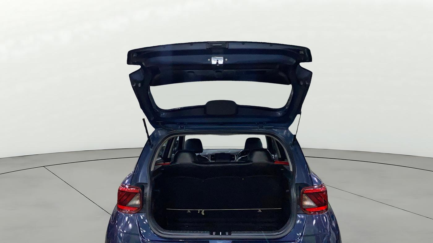 2022 Hyundai VENUE S 1.2, Petrol, Manual, 74,132 km, Boot Open Zoomed View