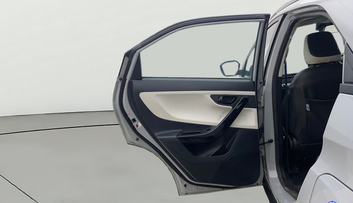 2024 Tata NEXON Pure 1.2 Petrol 6AMT, Petrol, Manual, 7,247 km, LHS Rear Door