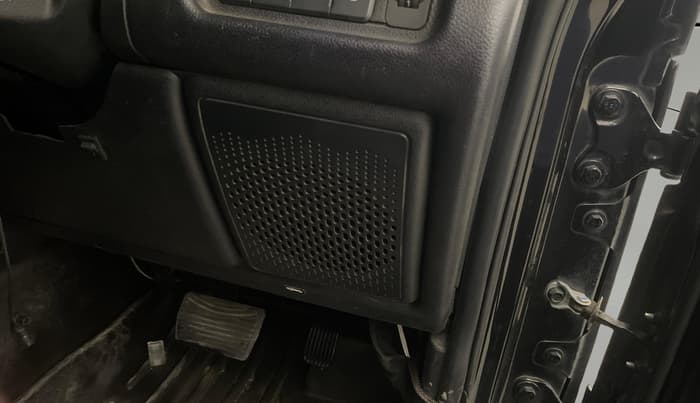 2024 Mahindra Thar LX P 2WD AT HT, Petrol, Automatic, 36,926 km, RHS Rear Door