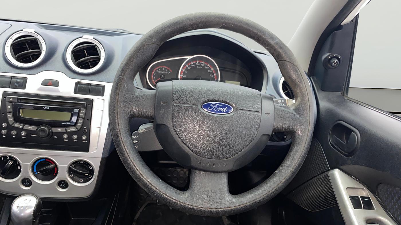2014 Ford Figo TITANIUM 1.2 PETROL, Petrol, Manual, 93,010 km, Steering Wheel Close Up