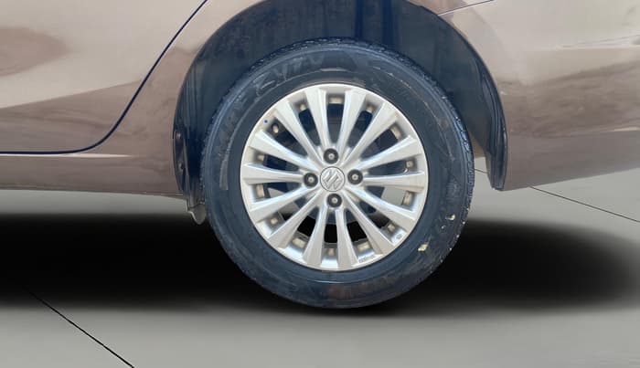 2015 Maruti Ciaz ZDI SHVS, Diesel, Manual, 66,258 km, Left Rear Wheel