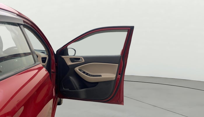 2017 Hyundai Elite i20 ASTA 1.2 (O), Petrol, Manual, 1,16,661 km, RHS Front Door