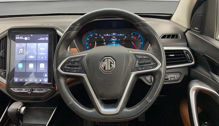 2022 MG HECTOR PLUS SHARP 1.5 PETROL TURBO CVT 6-STR, Petrol, Automatic, 36,197 km, Steering Wheel Close Up