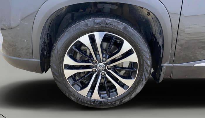 2022 MG HECTOR PLUS SHARP 2.0 DIESEL TURBO MT 6-STR, Diesel, Manual, 1,16,460 km, Left Front Wheel