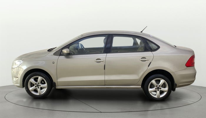 2014 Skoda Rapid 1.6 MPI AMBITION PLUS AT, Petrol, Automatic, 62,605 km, Left Side