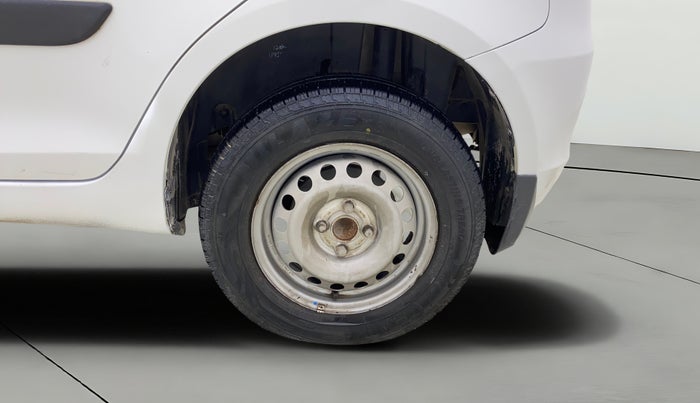 2016 Maruti Swift LXI (O), Petrol, Manual, 1,17,732 km, Left Rear Wheel