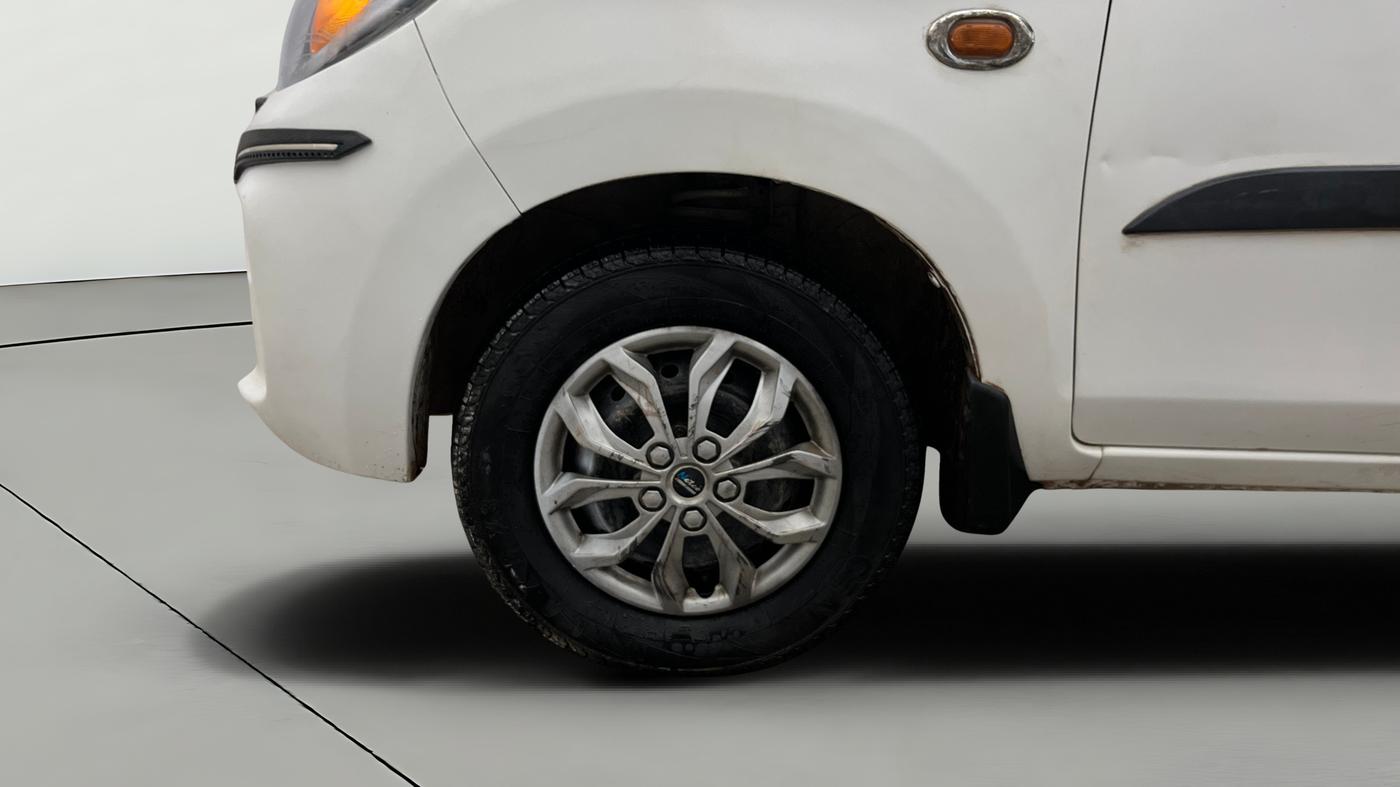 2020 Maruti Alto VXI, Petrol, Manual, 40,382 km, Left Front Wheel