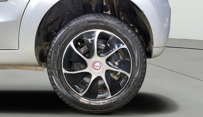 2016 Tata Bolt XM REVOTRON, Petrol, Manual, 55,482 km, Left Rear Wheel