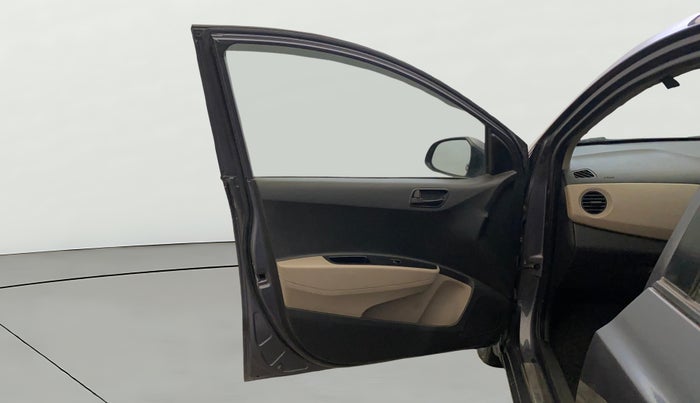 2018 Hyundai Xcent S 1.2, Petrol, Manual, 49,367 km, LHS Front Door