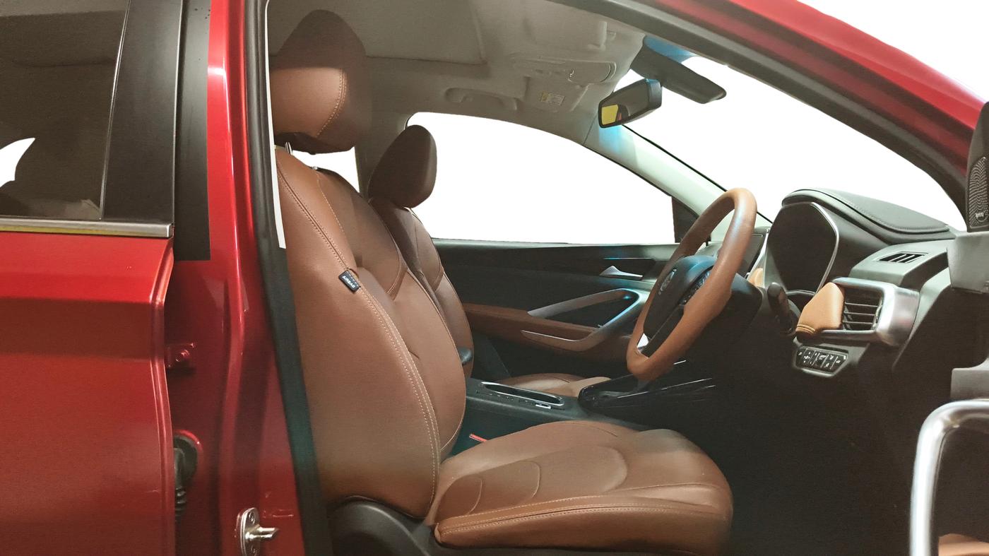 2021 MG HECTOR PLUS SHARP 1.5 PETROL TURBO CVT 6-STR, Petrol, Automatic, 68,381 km, Right Side Front Door Cabin