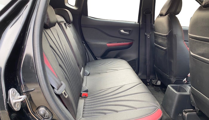 2022 Nissan MAGNITE XV RED EDITION, Petrol, Manual, 15,243 km, Right Side Rear Door Cabin