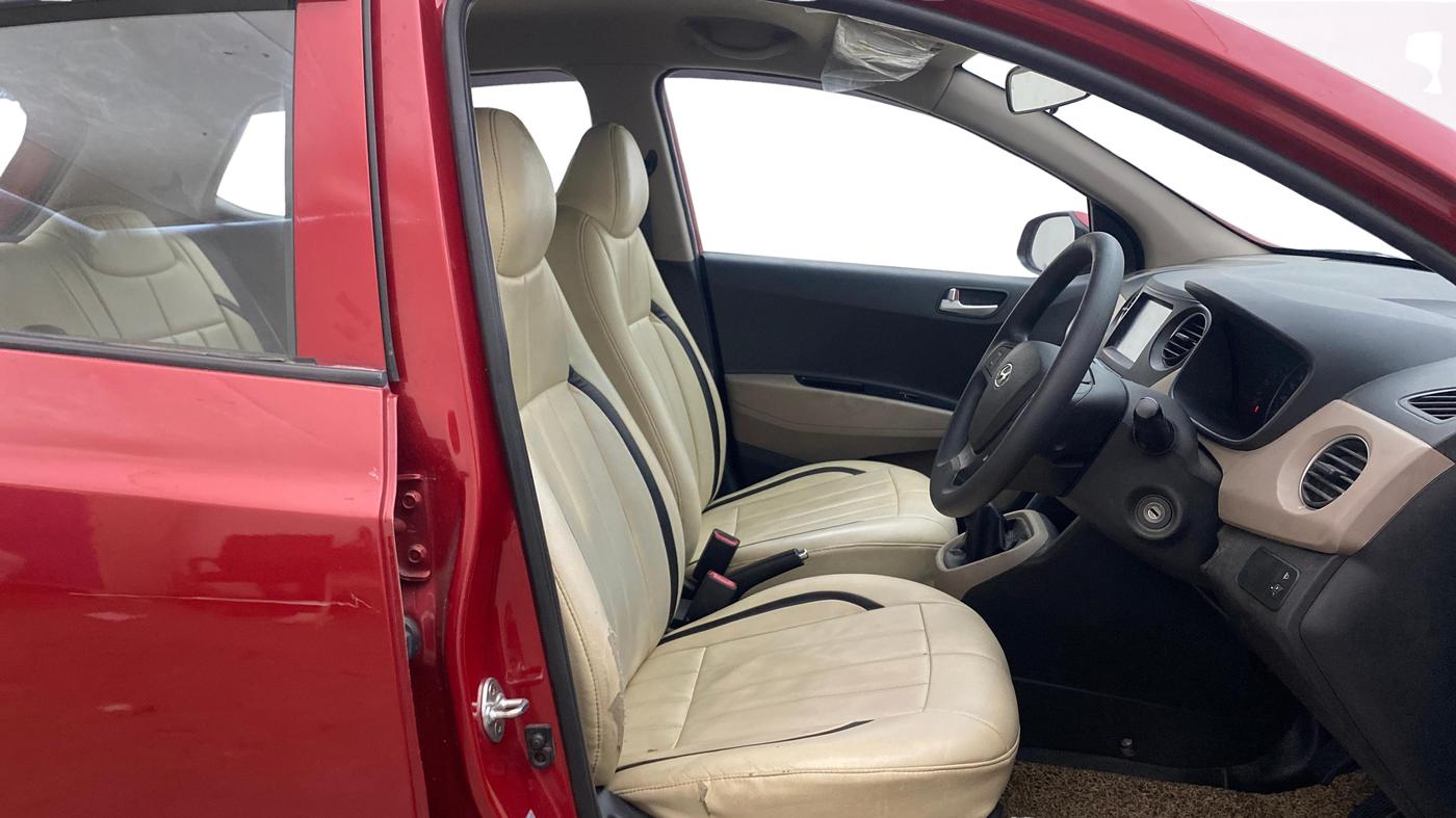 2018 Hyundai Grand i10 SPORTZ U2 1.2 CRDI, Diesel, Manual, 1,07,613 km, Right Side Front Door Cabin