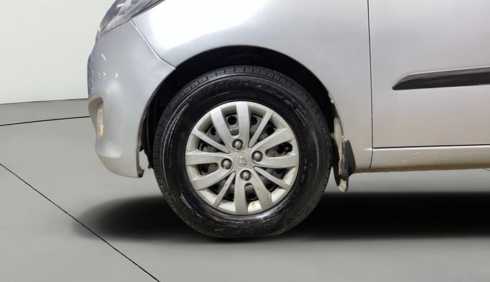 2013 Hyundai i10 SPORTZ 1.1, Petrol, Manual, 46,814 km, Left Front Wheel