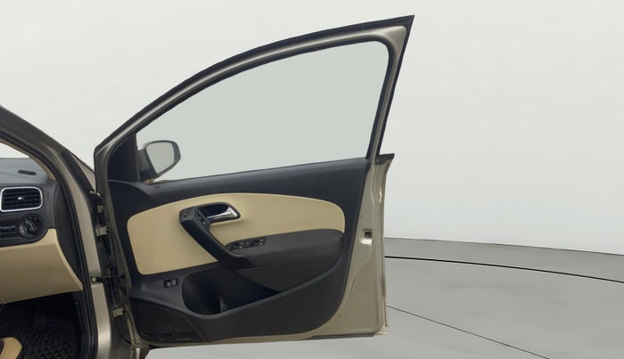 2017 Skoda Rapid AMBITION 1.6 MPI AT, Petrol, Automatic, 73,569 km, RHS Front Door