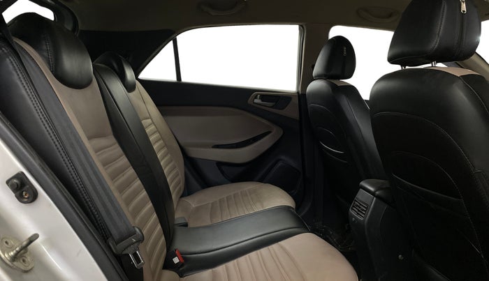 2018 Hyundai Elite i20 MAGNA EXECUTIVE 1.2, Petrol, Manual, 52,887 km, Right Side Rear Door Cabin