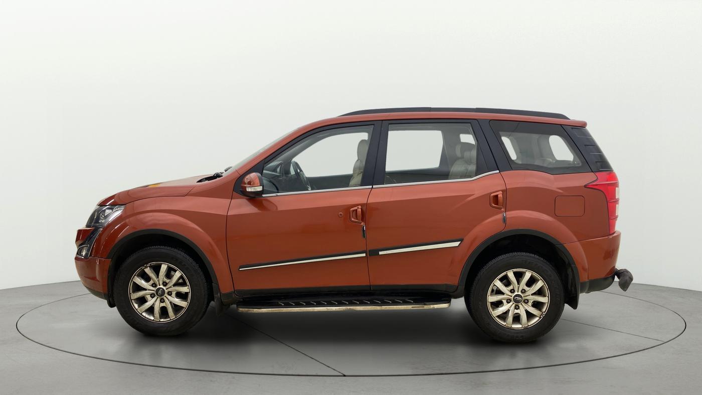 2017 Mahindra XUV500 W10 AT, Diesel, Automatic, 97,664 km, Left Side