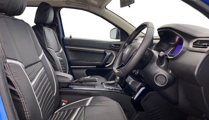 2022 Renault Kiger RXZ AMT, Petrol, Automatic, 36,217 km, Right Side Front Door Cabin