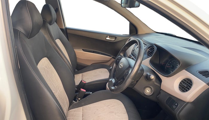 2015 Hyundai Grand i10 SPORTZ 1.2 KAPPA VTVT, Petrol, Manual, 78,822 km, Right Side Front Door Cabin