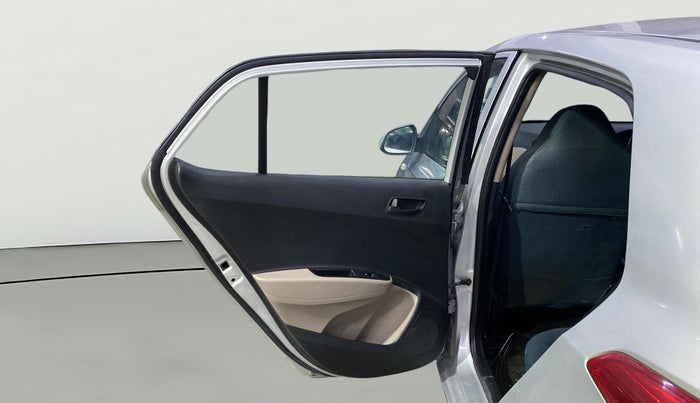 2017 Hyundai Grand i10 MAGNA 1.2 KAPPA VTVT, Petrol, Manual, 27,483 km, LHS Rear Door