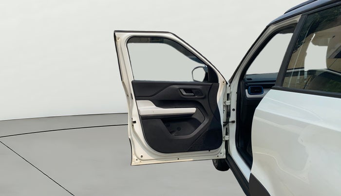 2023 Tata PUNCH CREATIVE  MT, Petrol, Manual, 10,274 km, LHS Front Door