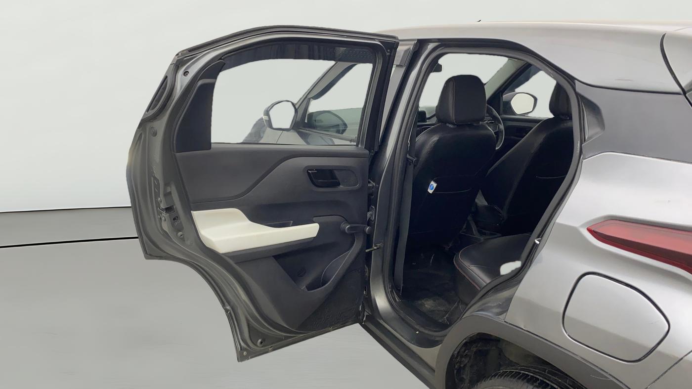 2022 Tata PUNCH PURE MT, Petrol, Manual, 18,807 km, LHS Rear Door
