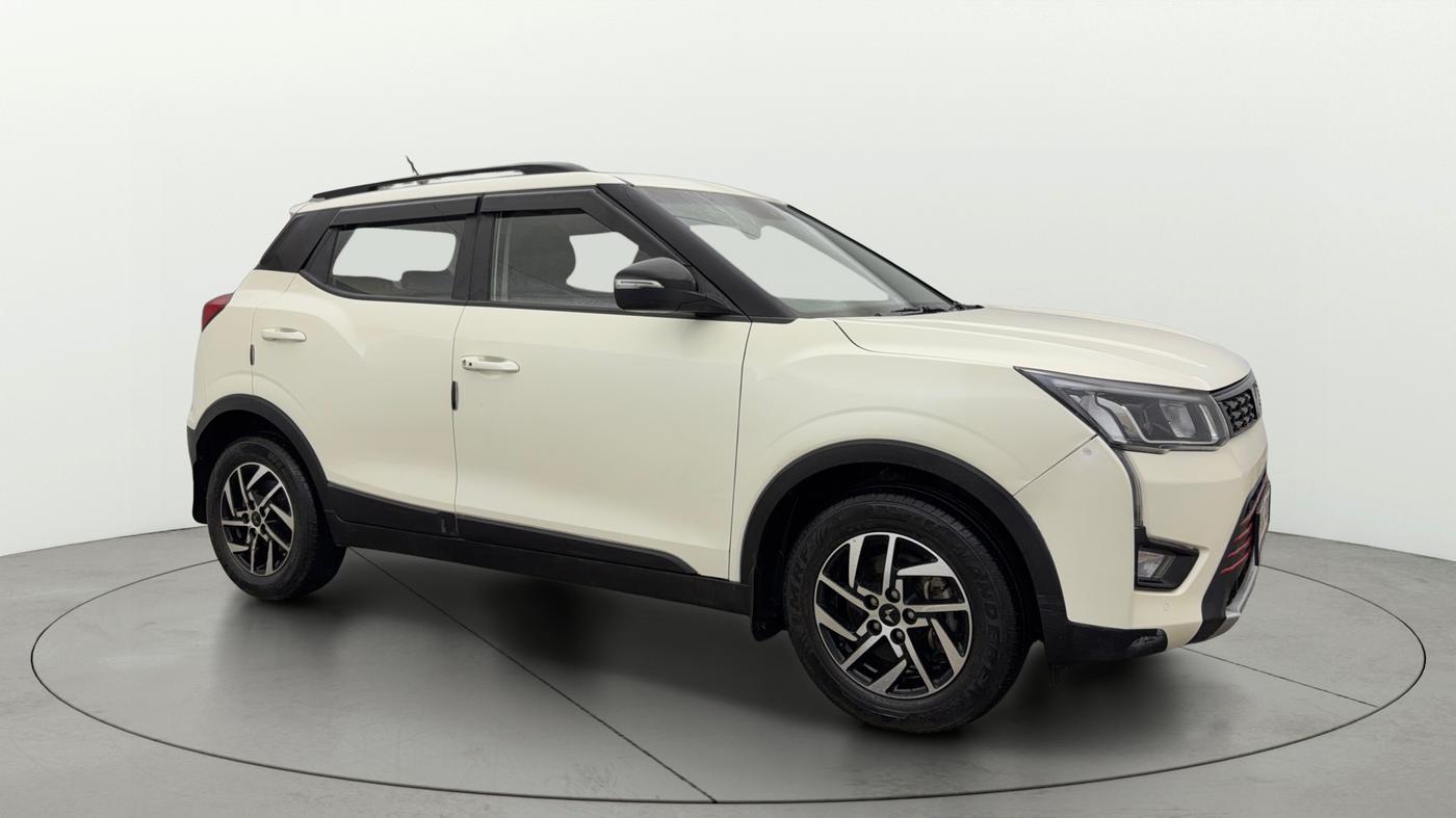 2022 Mahindra XUV300 W8 (O) 1.2 PETROL, Petrol, Manual, 29,859 km, SRP