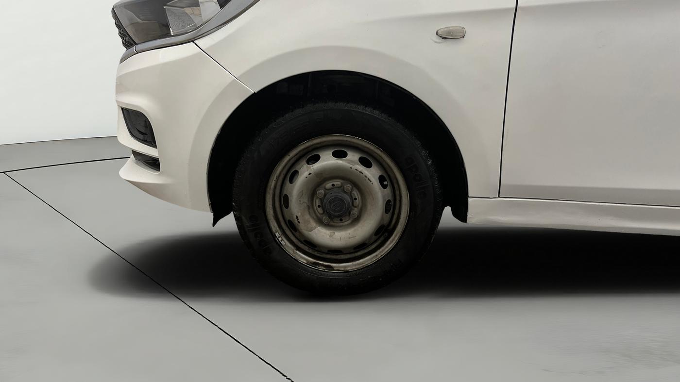 2022 Tata Tiago XE PETROL, Petrol, Manual, 37,973 km, Left Front Wheel