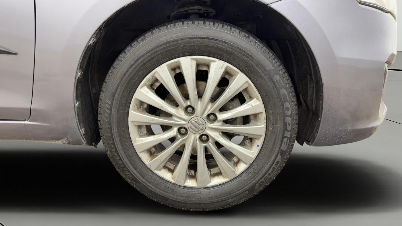 2018 Maruti Ciaz ZETA 1.4  MT PETROL, Petrol, Manual, 79,792 km, Right Front Wheel