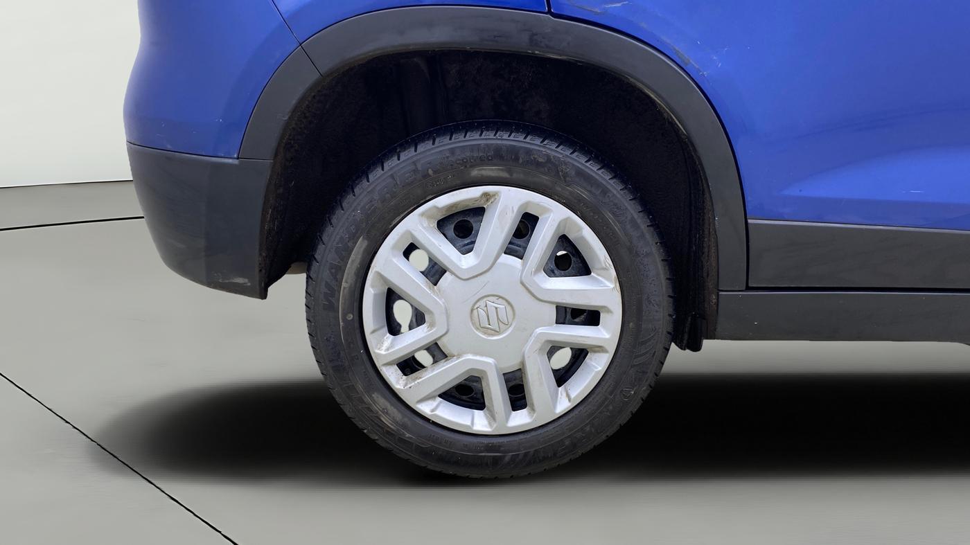 2020 Maruti Vitara Brezza VXI, Petrol, Manual, 30,586 km, Right Rear Wheel