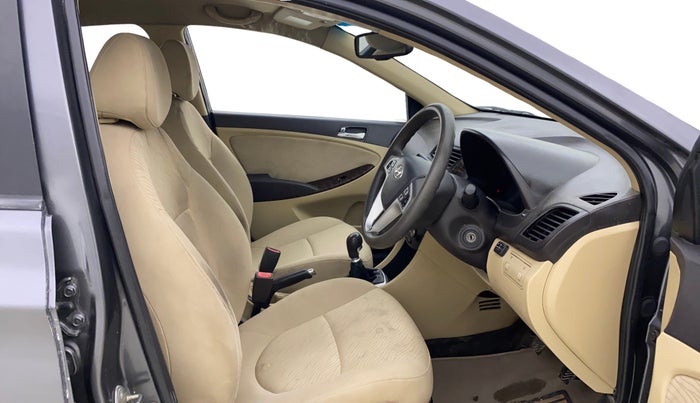 2012 Hyundai Verna FLUIDIC 1.6 VTVT SX, CNG, Manual, 99,536 km, Right Side Front Door Cabin